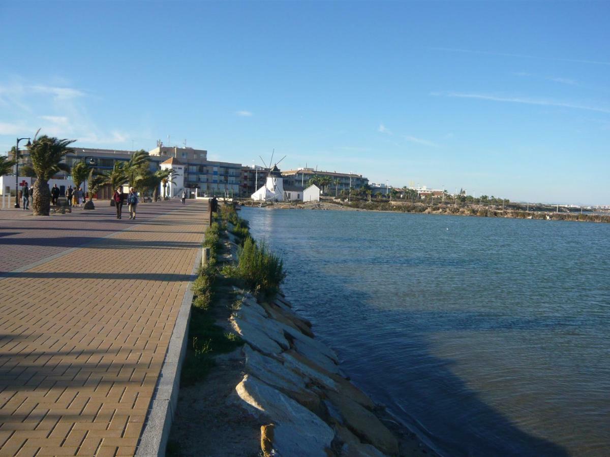 Chalet I Con Terraza En La Playa San Pedro del Pinatar Eksteriør billede